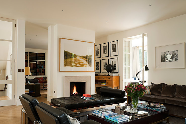 000 famhousechelsea livingroom