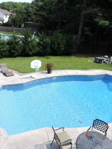 woodlands pool builder