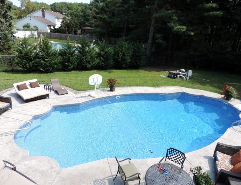 woodlands pool builder