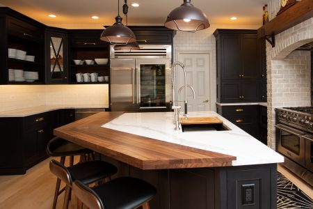 What Are the Advantages of a Kitchen Remodeling? 1 kitchen countertop naperville