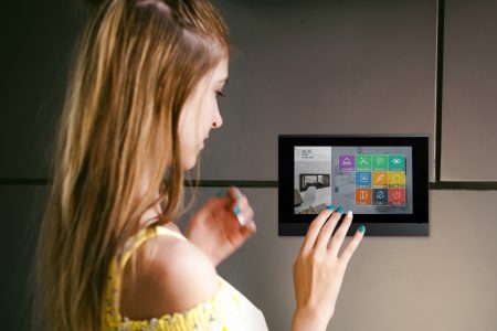 What are the Benefits of a Monitored House Alarm? 1 Akuvox X7HD 83106110