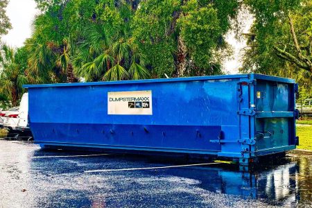 How to Dumpster Dive the Right Way - Safely & Efficiently? 1 Dumpster