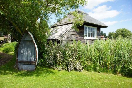 Get the Inside Scoop on Selling Your Home to We Buy Houses 1 cottage 214562 960 720
