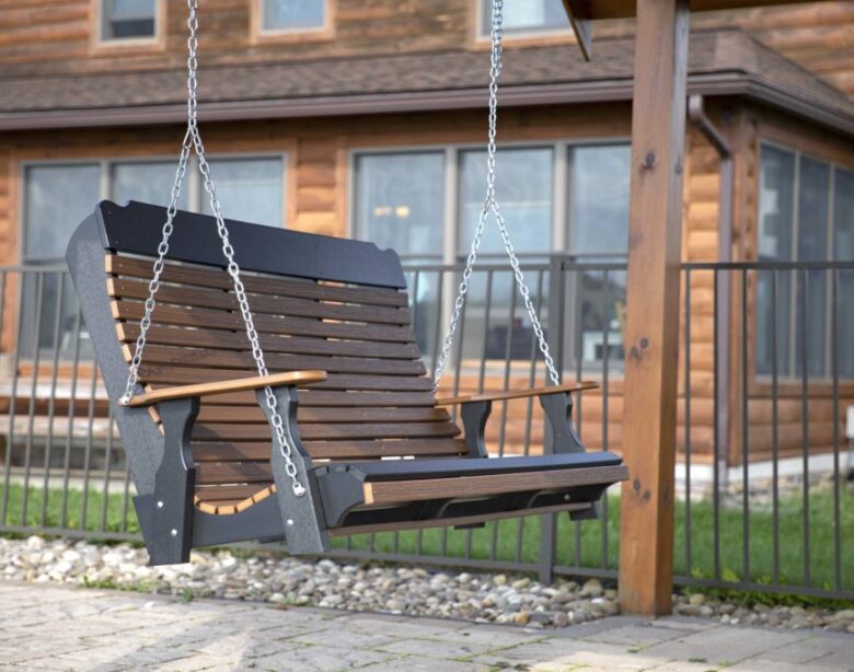 Swing 1024x683 1