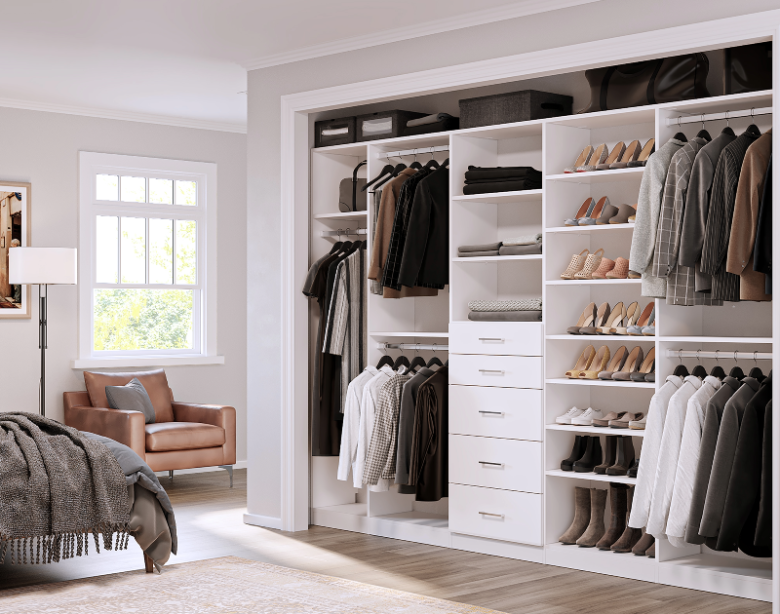 Reach In Closet Ideas for Organized Modern Bedrooms 1 6504bbcb99521980f8dab544 Reach in Closet OGI